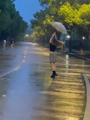 下雨了你還會來嗎